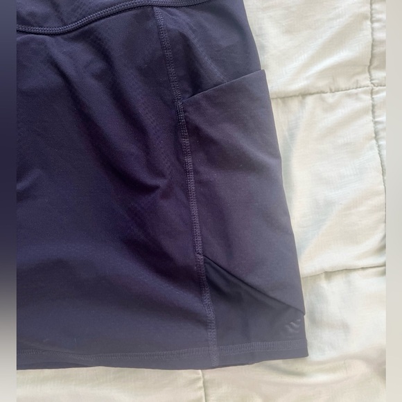 Athleta golf/tenns/pickleball skort - Picture 3 of 5